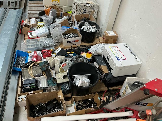 Rest partij installatiemateriaal - afbeelding 3 van  8