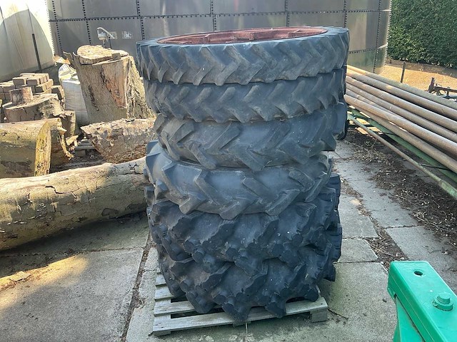 Rest partij tractor banden. - afbeelding 4 van  12