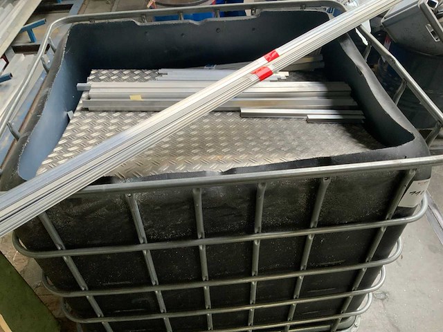 Restanten aluminium profielen - afbeelding 4 van  10