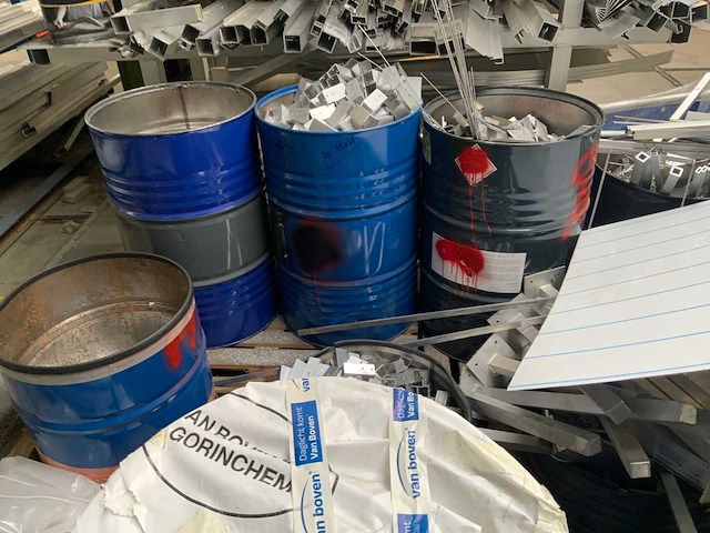 Restanten aluminium profielen - afbeelding 7 van  10