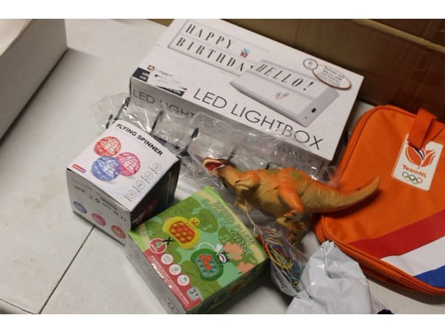 Restanten mix doos d ruim 17 stuks - afbeelding 6 van  7