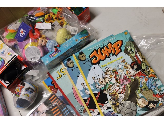 Restanten mix doos f ruim 29 stuks - afbeelding 7 van  7