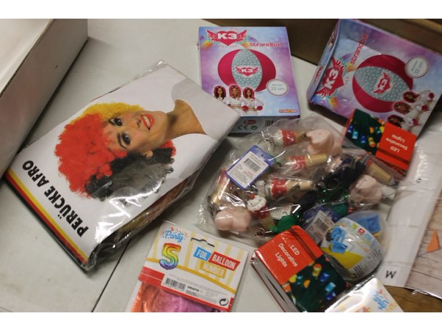 Restanten mix doos g ruim 26 stuks - afbeelding 3 van  7