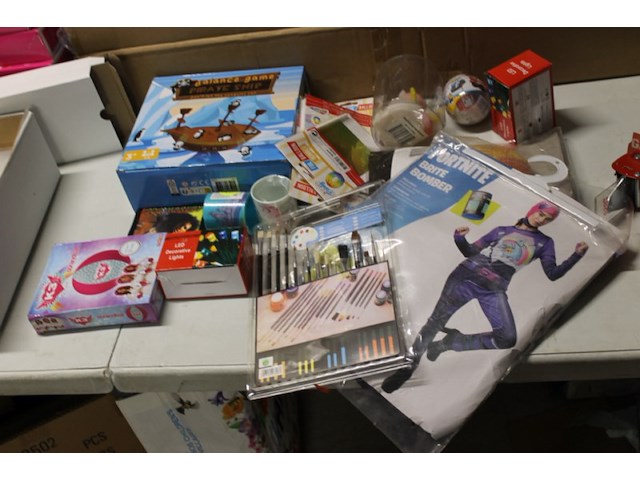 Restanten mix doos h ruim 18 stuks - afbeelding 1 van  7