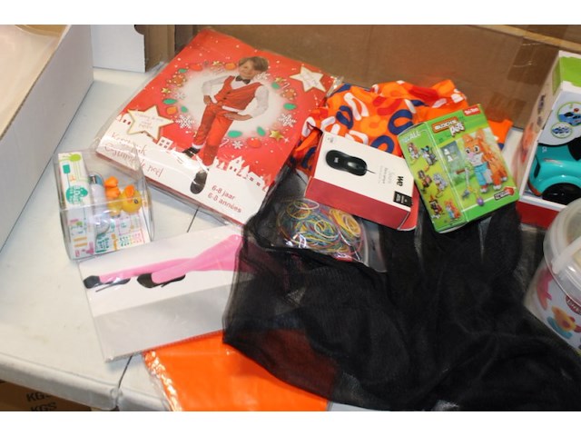 Restanten mix doos j ruim 11 stuks - afbeelding 3 van  7