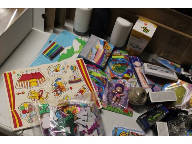 Restanten mix doos k ruim 30 stuks - afbeelding 6 van  7