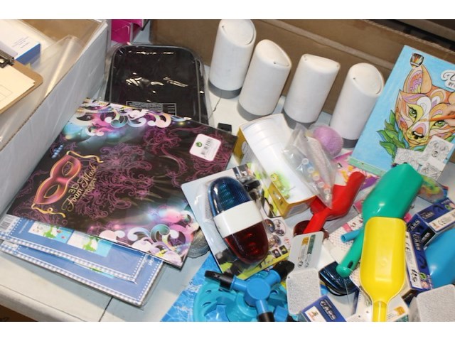 Restanten mix doos r ruim 29 stuks - afbeelding 6 van  7