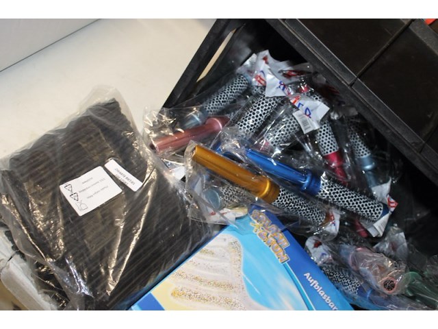 Restanten mix doos s ruim 18 stuks - afbeelding 6 van  7