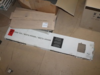 Restanten vloerdelen in diverse uitvoeringen waaronder hout en pvc. - afbeelding 2 van  5