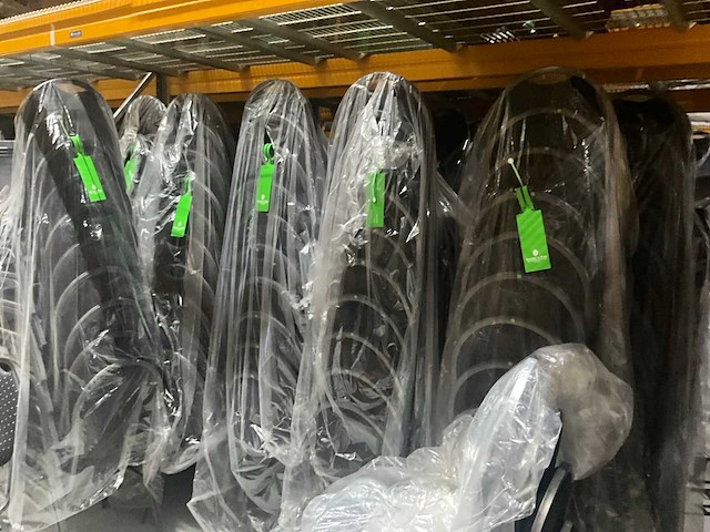 Restaurant chairs (335x) - afbeelding 5 van  5