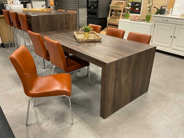 Restaurant meubel met stoelen - afbeelding 10 van  17