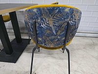Restaurant meubel set bestaande uit 1 tafel en 4 stoelen - afbeelding 3 van  8