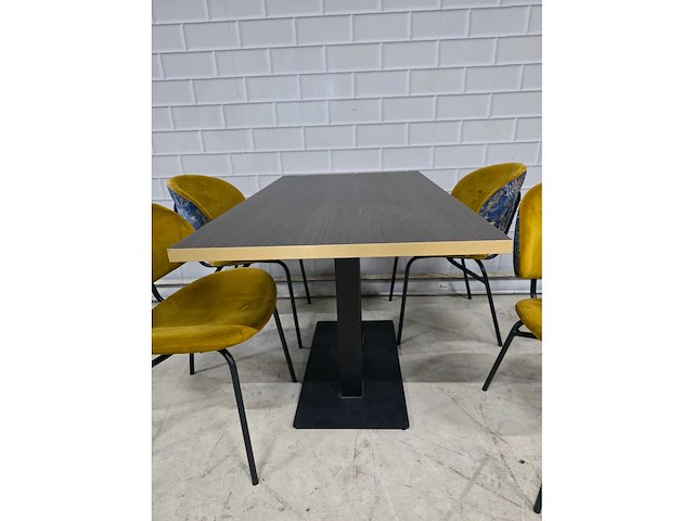 Restaurant meubel set bestaande uit 1 tafel en 4 stoelen - afbeelding 6 van  8