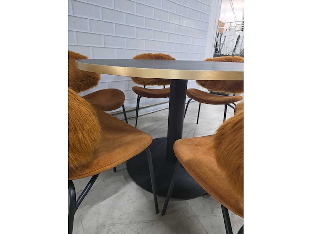Restaurant meubel set bestaande uit 1 tafel en 6 stoelen - afbeelding 7 van  10