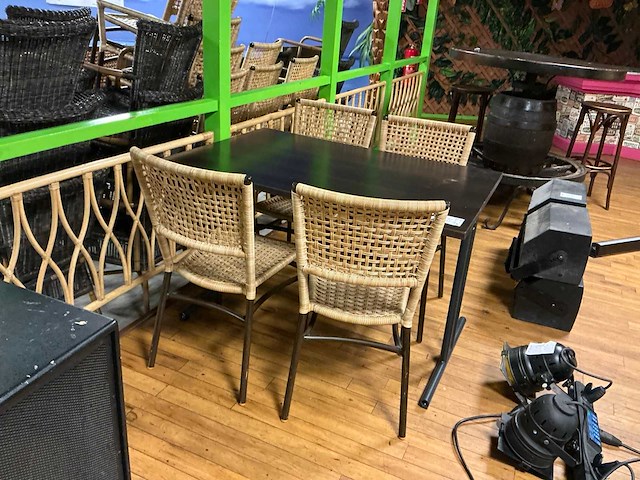 Restaurant tafel met stoelen (22x) - afbeelding 3 van  5