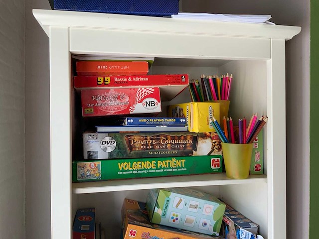 Restaurantkast met set oud-hollandse spellen - afbeelding 5 van  8