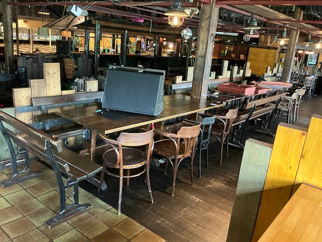 Restaurantmeubilair (20x) - afbeelding 1 van  11
