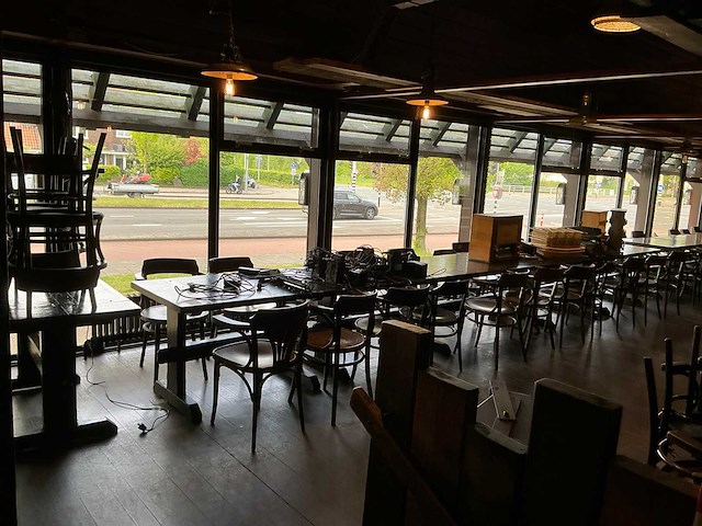 Restaurantmeubilair (33x) - afbeelding 1 van  9