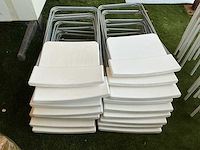 Restaurantstoelen en krukjes (65x) - afbeelding 5 van  8