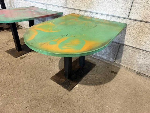 Restauranttafel "graffiti" (2x) - afbeelding 3 van  7