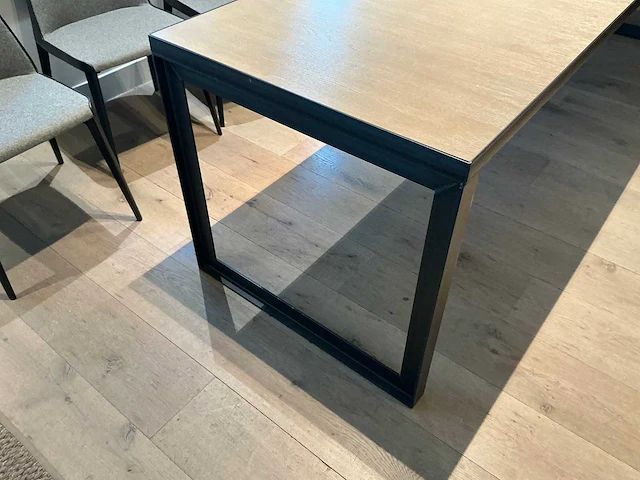 Restauranttafel industrieel - afbeelding 2 van  3