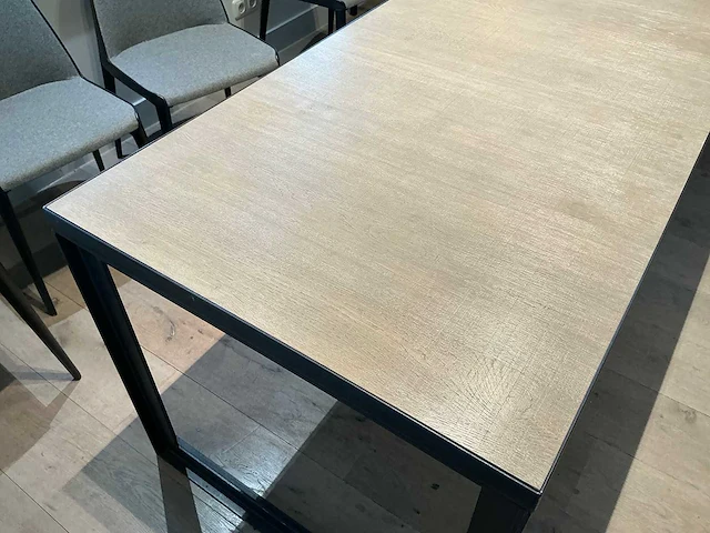 Restauranttafel industrieel - afbeelding 3 van  3