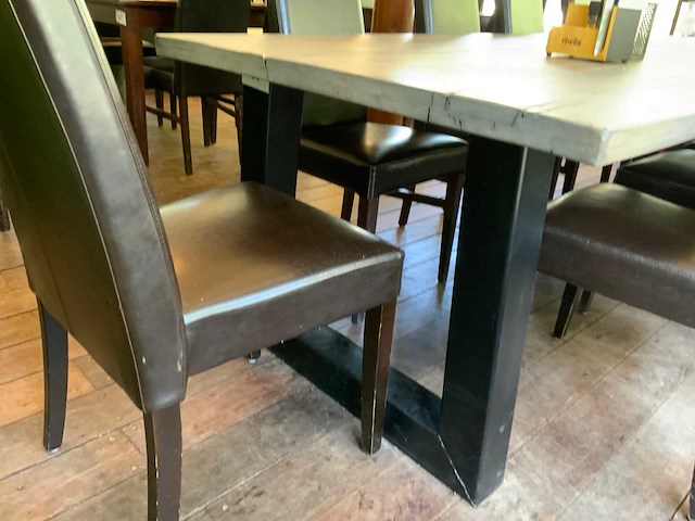Restauranttafel met 10 restaurantstoelen - afbeelding 4 van  6