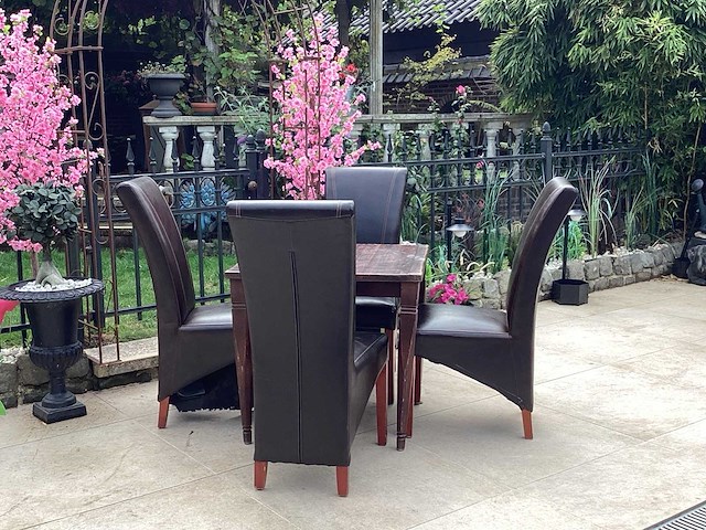 Restauranttafel met 4 stoelen - afbeelding 2 van  6