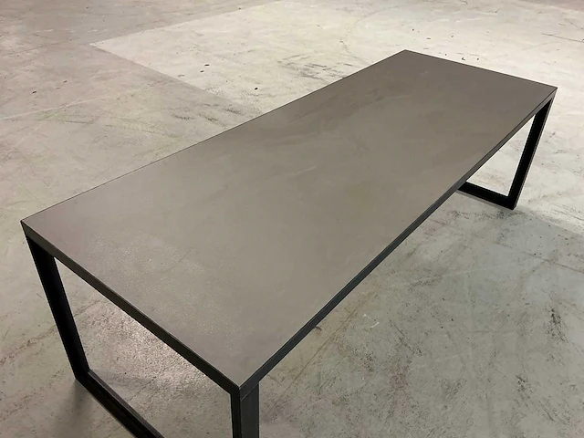 Restauranttafel met beton look blad - afbeelding 2 van  3