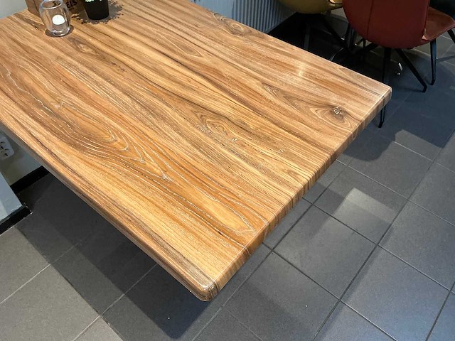 Restauranttafel met chroom onderstel (4x) - afbeelding 3 van  3