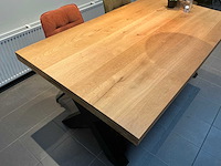 Restauranttafel met metalen onderstel - afbeelding 2 van  3