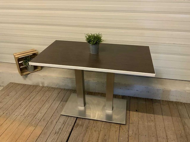 Restauranttafel met rvs onderstel (2x) - afbeelding 1 van  4