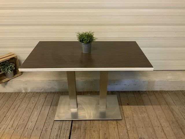 Restauranttafel met rvs onderstel (2x) - afbeelding 2 van  4