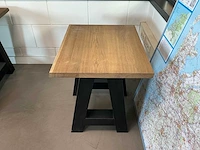 Restauranttafel met stalen onderstel - afbeelding 2 van  4
