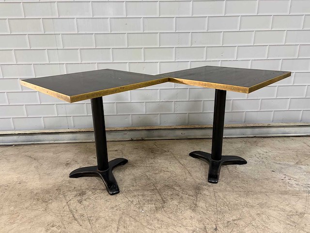 Restauranttafel met stalen voet (6x) - afbeelding 1 van  4