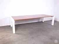 Restauranttafel met stalen witte poten - afbeelding 2 van  6