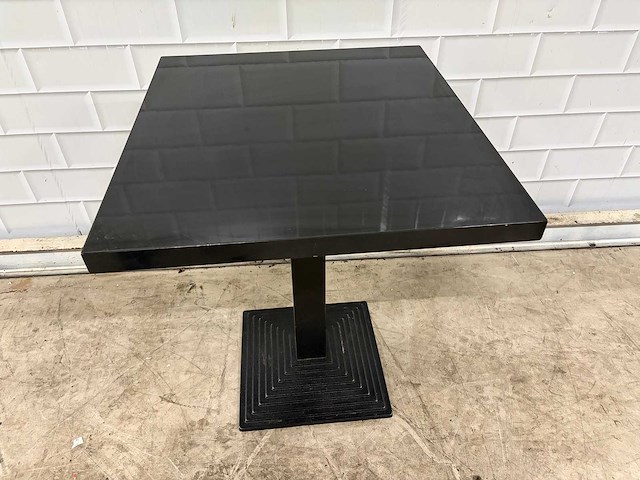 Restauranttafel stalen voet en houten blad (4x) - afbeelding 4 van  5