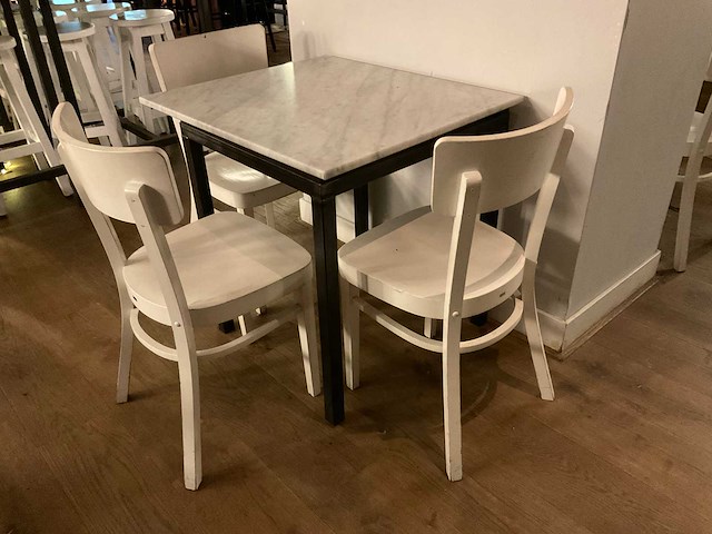 Restauranttafels en -stoelen - afbeelding 6 van  18
