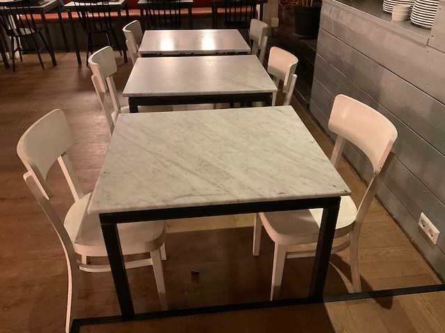 Restauranttafels en -stoelen - afbeelding 8 van  18
