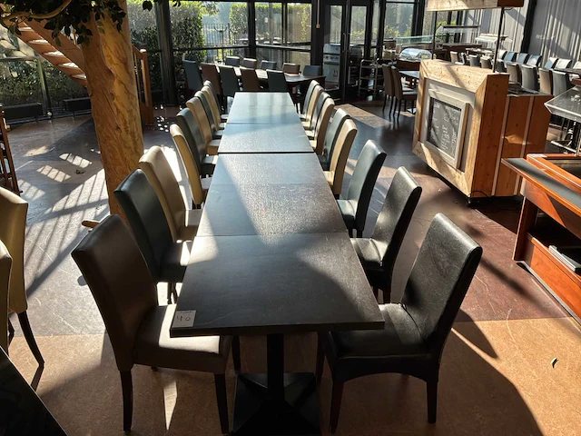 Restauranttafels met stoelen - afbeelding 10 van  15