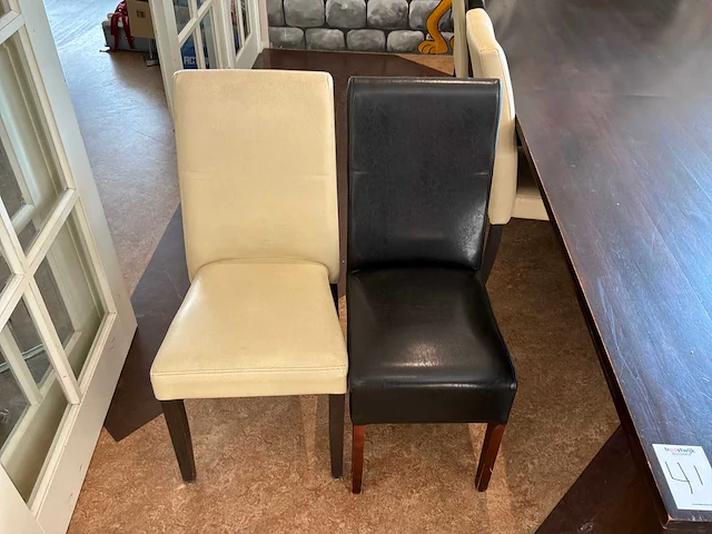 Restauranttafels met stoelen - afbeelding 5 van  6