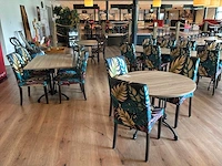 Restauranttafels met stoelen - afbeelding 1 van  5