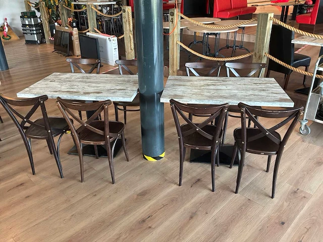 Restauranttafels met stoelen - afbeelding 3 van  12