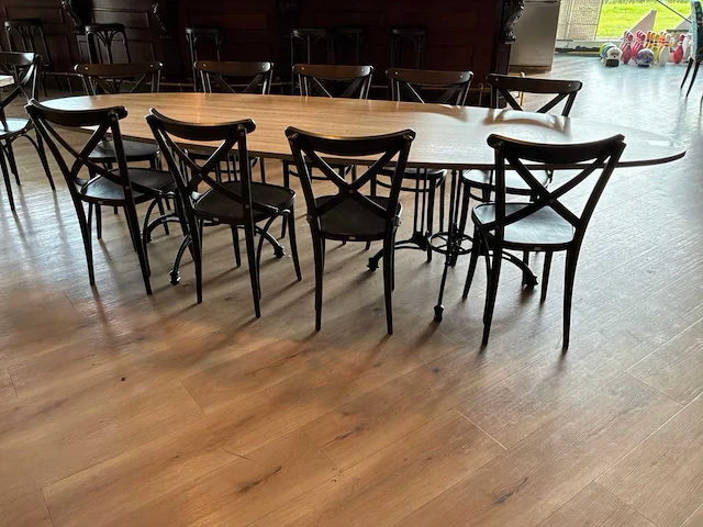 Restauranttafels met stoelen - afbeelding 5 van  12