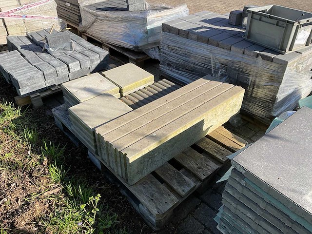 Restpartij bestrating - afbeelding 2 van  5