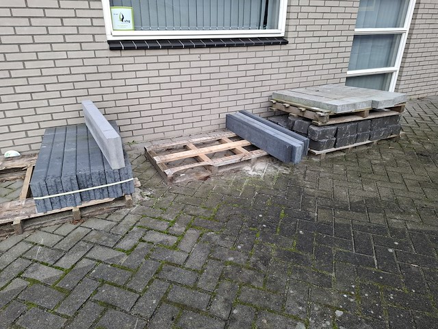 Restpartij bestrating - afbeelding 1 van  10