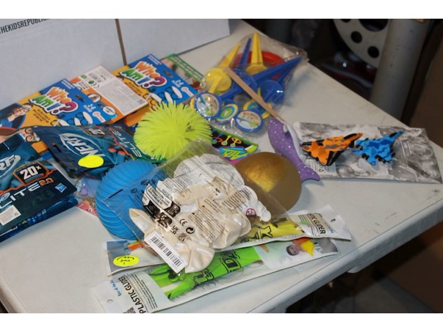 Restpartij div goederen ruim 16 stuks mix doos 2 l001 - afbeelding 5 van  7