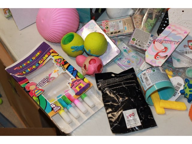 Restpartij div goederen ruim 28 stuks mix doos 6 l001 - afbeelding 3 van  7