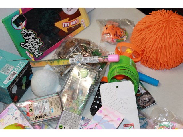 Restpartij div goederen ruim 28 stuks mix doos 6 l001 - afbeelding 7 van  7