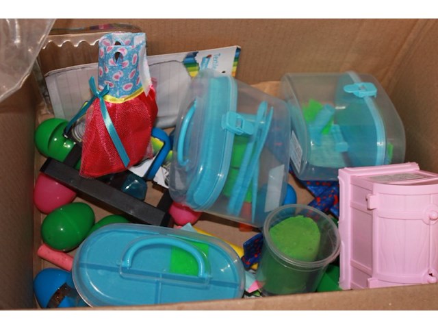 Restpartij speelgoed doos d - afbeelding 2 van  7